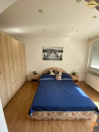 Na prenájom 2-izbový byt, 52 m², Šaľa, Hlavná