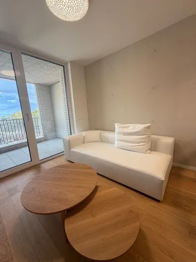 Na prenájom 2-izbový byt, 50 m², Bratislava-Staré Mesto, Floriánska