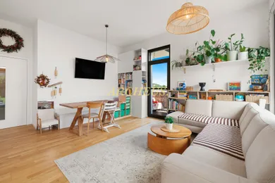 Na predaj 3-izbový byt, 63 m², Bratislava-Karlova Ves
