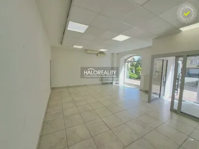Na prenájom komerčné, 35 m², Zvolen