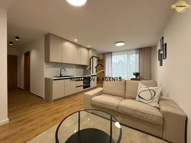 Na prenájom 2-izbový byt, 55 m², Humenné, Námestie Slobody