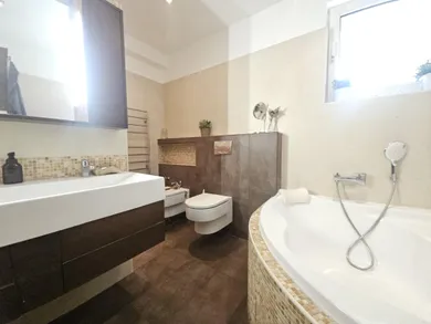 Na predaj dom, 120 m², Bratislava-Ružinov, Ľaliová