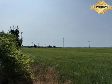Na predaj pozemok, Suchá nad Parnou