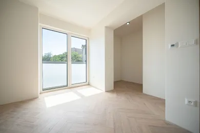 Na predaj 3-izbový byt, 74 m², Ivanka pri Dunaji, Okružná