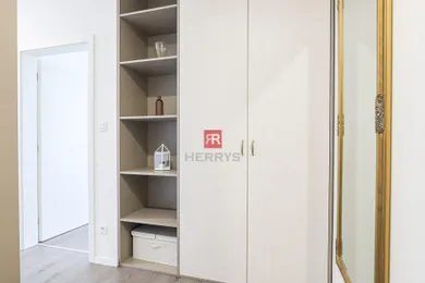 Na predaj 2-izbový byt, 52 m², Bratislava-Ružinov, Seberíniho