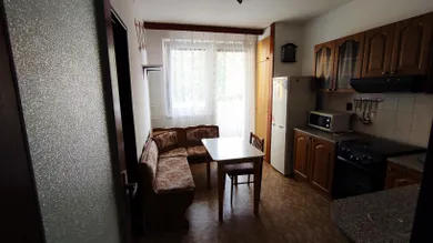 Na prenájom 4-izbový byt, 78 m², Bratislava-Karlova Ves