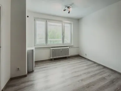 Na prenájom 1-izbový byt, 39 m², Rimavská Sobota, Sídlisko Rimava