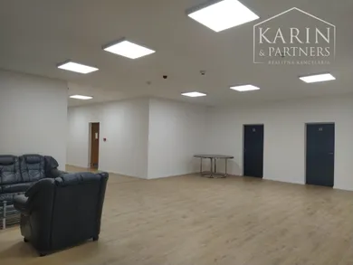 Na prenájom komerčné, 86 m², Bratislava-Dúbravka, Polianky