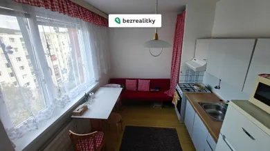 Na prenájom 1-izbový byt, 41 m², Bratislava-Lamač