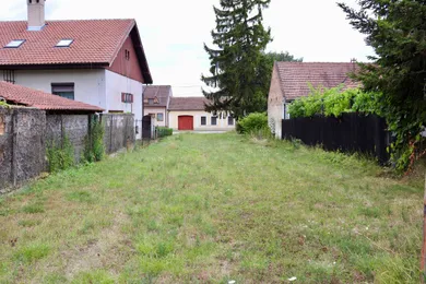 Na predaj pozemok, Štefanová