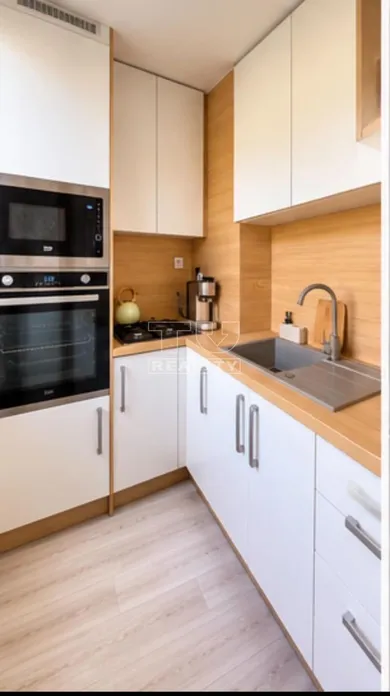 Na predaj 2-izbový byt, 54 m², Košice-Západ