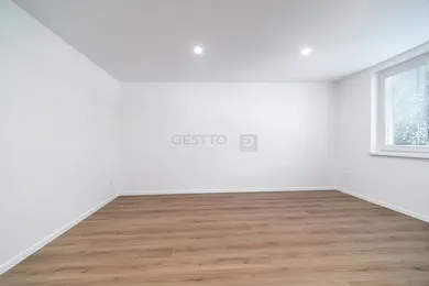Na predaj 3-izbový byt, 63 m², Trnava, Ulica Gejzu Dusíka