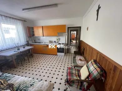 Na predaj 4-izbový dom, 170 m², Veľké Kostoľany