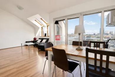 Квартири в оренду, 3-кімнатні, Bratislava-Staré Mesto · €1 100