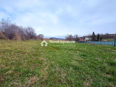 Na predaj pozemok, Melčice-Lieskové