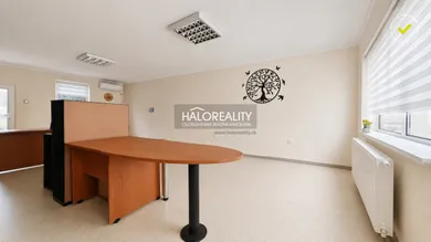 Na prenájom komerčné, 52 m², Nové Zámky