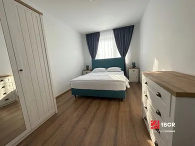 Na prenájom 3-izbový byt, 88 m², Bratislava-Ružinov, Gemerská