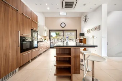 Na predaj dom v Bratislava-Nové Mesto · €1 299 500 · Novostavba