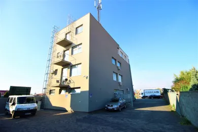 Na predaj objekt, 728 m², Bratislava-Ružinov