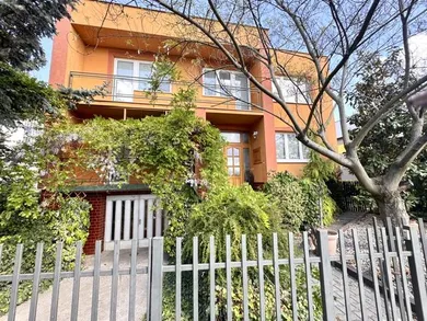 Domy na predaj 5-izbový, Nové Zámky · €293 900