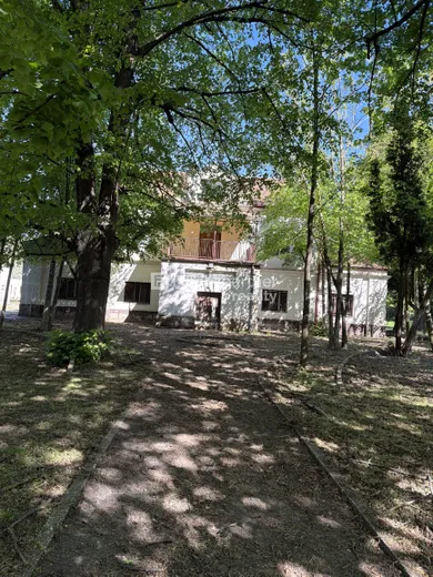 Na predaj 12-izbový dom, Topoľníky, Hlavná