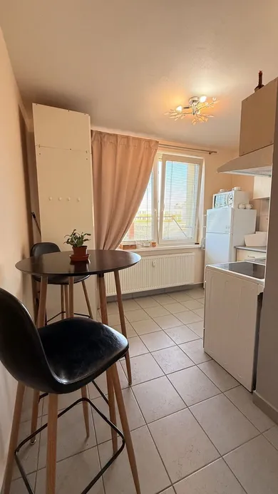 Na predaj 2-izbový byt, 50 m², Levice, Hronská