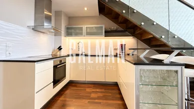 Na predaj 2-izbový byt, 68 m², Bratislava-Staré Mesto, Pribinova