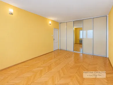Na predaj 2-izbový byt, 59 m², Banská Bystrica, Družby