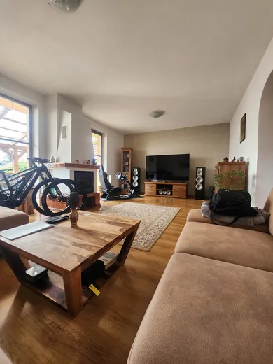 Na predaj dom, 300 m², Nitrianske Hrnčiarovce, Jelenecká