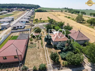 Na predaj 4-izbový dom, 161 m², Zbehy