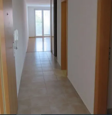 Na prenájom 2-izbový byt, 68 m², Bratislava-Ružinov, Na Križovatkách
