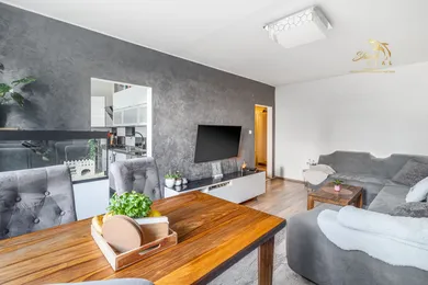 Na predaj 3-izbový byt, 82 m², Piešťany, Teplická