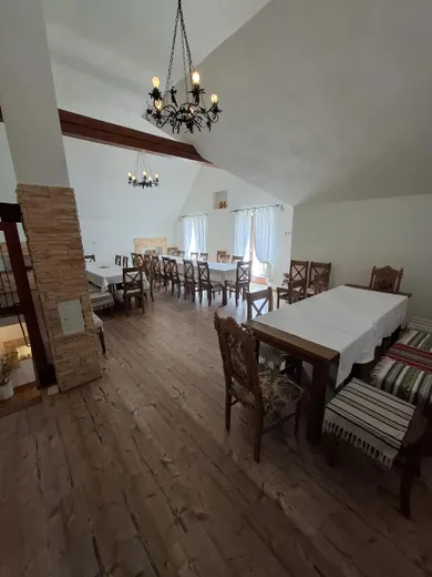 Na predaj objekt, 141 m², Žehra