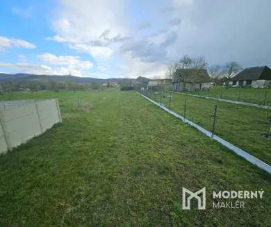 Na predaj pozemok, 96 m², Kuchyňa, -