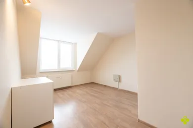 Na prenájom 4-izbový byt, 94 m², Prievidza, Kukučínova