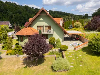 Na predaj dom, 570 m², Prietrž