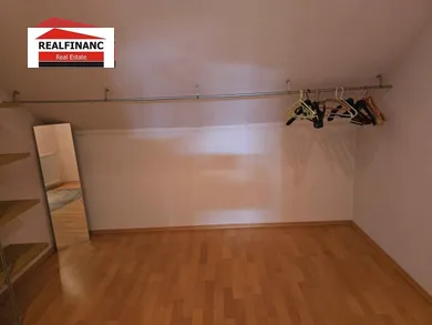 Na prenájom 3-izbový byt, 100 m², Trnava, Oblúková