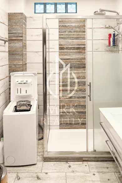 Na predaj 3-izbový byt, 65 m², Bratislava-Petržalka, Markova