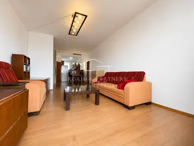 Na predaj 4-izbový byt, 84 m², Komárno