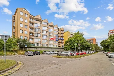Eladó lakások, 2-szobás, Bratislava-Lamač · €222 000