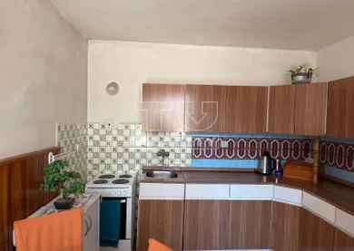 Na predaj dom v Trenčín · €235 000 · Čiastočná rekonštrukcia