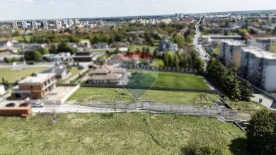 Na predaj pozemok, Senec