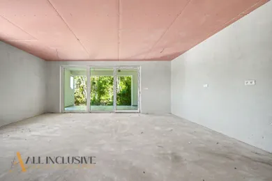 Na predaj 3-izbový byt, 78 m², Tomášikovo