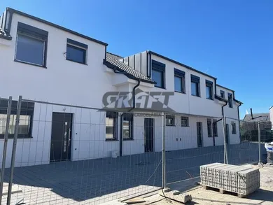 Mieszkania na sprzedaż, 3-pokojowe, Bratislava-Vajnory · €369 000