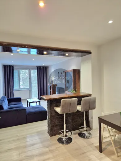Na prenájom 2-izbový byt, 54 m², Prievidza, Š. Králika