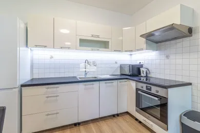 Na prenájom 2-izbový byt, 56 m², Pezinok, Mahulanka