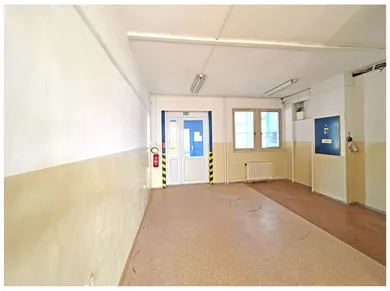 Na prenájom komerčné, 177 m², Banská Bystrica, Sládkovičova