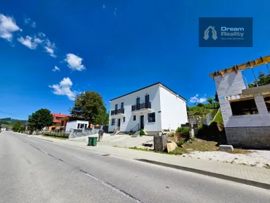 Na predaj 4-izbový dom, 115 m², Žilina