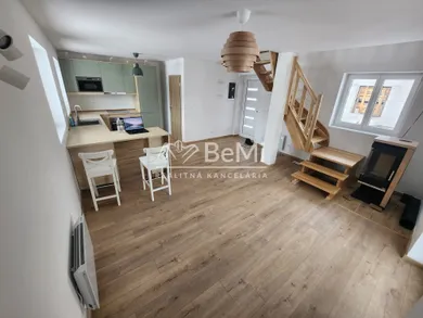 Na predaj 3-izbový dom, 100 m², Počúvadlo