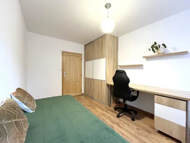 Na prenájom 3-izbový byt, 70 m², Prievidza, J. Fándlyho